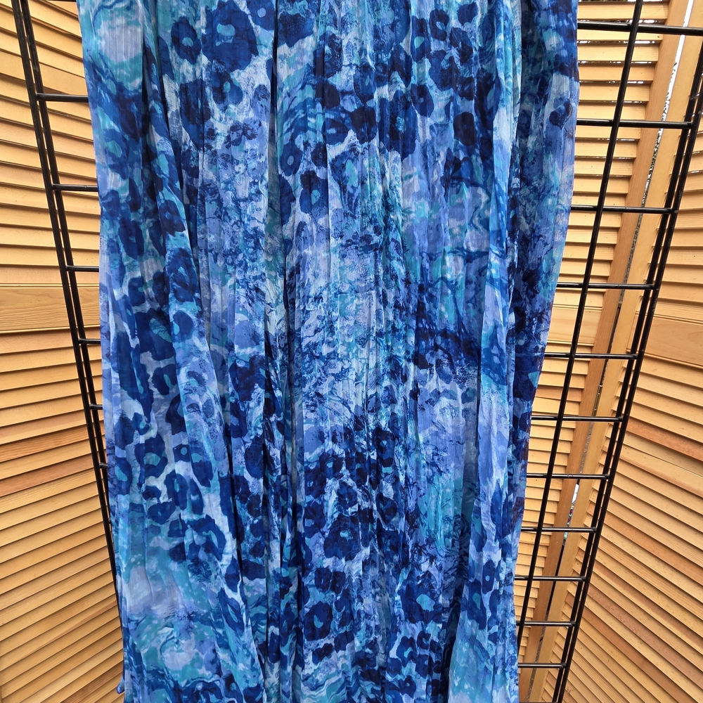 Ruby Rd. Gorgeous Blue And White Patterned Skirt - image 2